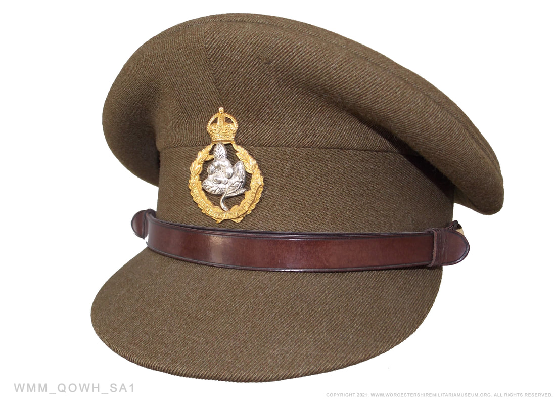 Queens Own Worcester hussars  peak cap hat